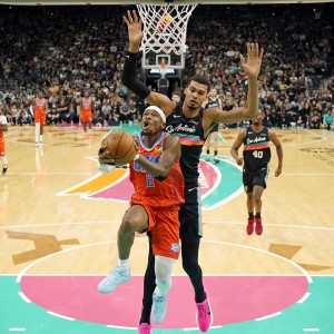 开云注册入口-官方战力榜：雷霆马刺前2 绿军升第3 湖人6 骑士8 火箭10 勇士20