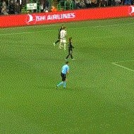 开云体育-【欧冠】本泽马伤退 小熊+魔笛破门 皇马客场3比0胜