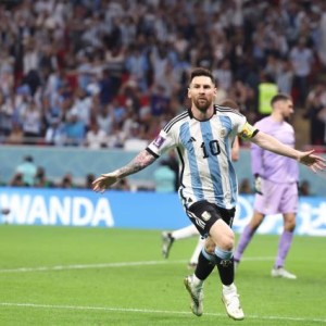 开云体育-名宿：无论对手如何布防，梅西总是能找到突破口