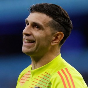 开云体育-罗马诺：大马丁被推荐给国米，但国米也在关注年轻门将