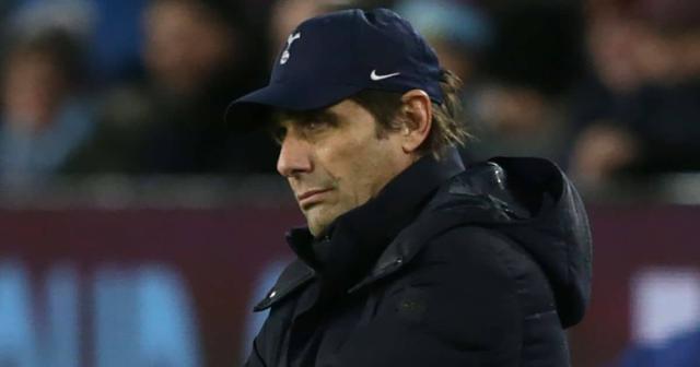 1645800983791065499.jpg Antonio-Conte-looking-downbeat-during-a-Tottenham-Hotspur-match.jpg